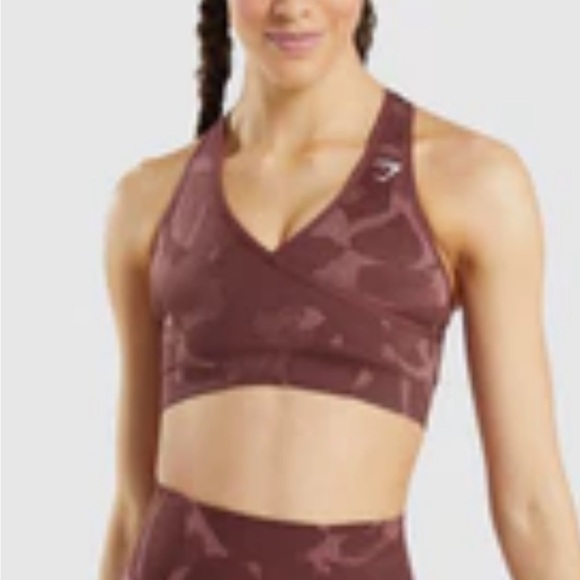 Gymshark Adapt Camo Seamless set in Cherry Brown - Picture 2 of 7